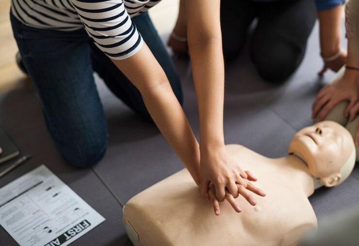 cpr-training_53876-71212.jpg